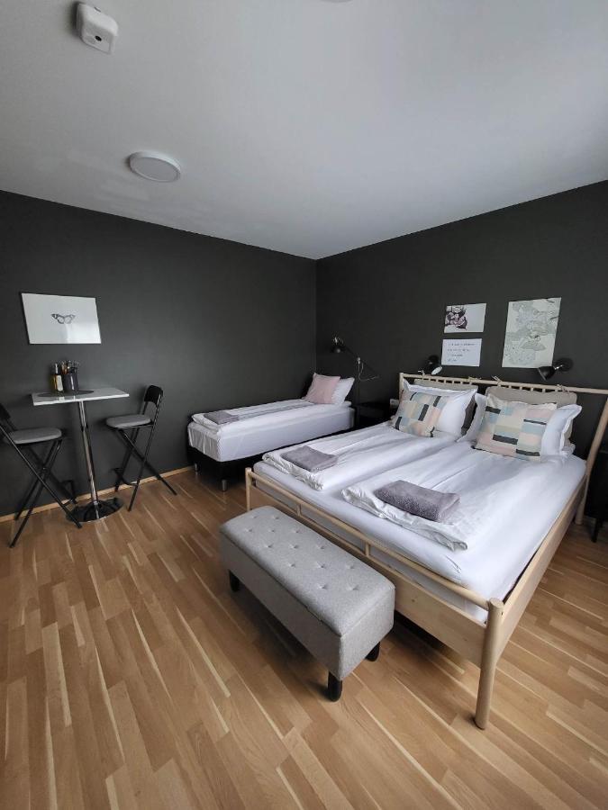 Grindavik Guesthouse Self Check In & Out Экстерьер фото